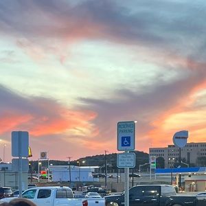 Meet your Posher, Katelyn